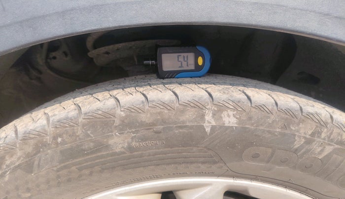 2016 Hyundai Creta S PLUS 1.4 DIESEL, Diesel, Manual, 1,65,501 km, tyre