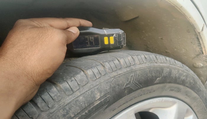 2016 Maruti Ertiga ZDI + SHVS, Diesel, Manual, 1,17,995 km, tyre