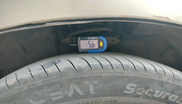 2011 Honda City 1.5L I-VTEC S MT, Petrol, Manual, 1,17,175 km, tyre