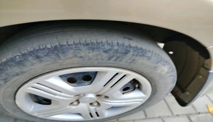 2011 Honda City 1.5L I-VTEC S MT, Petrol, Manual, 1,17,175 km, tyre