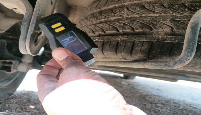 2015 Maruti Ertiga VDI, Diesel, Manual, 97,666 km, tyre