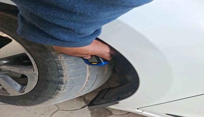 2014 Hyundai Elite i20 SPORTZ 1.4 (O) CRDI, Diesel, Manual, 72,601 km, tyre