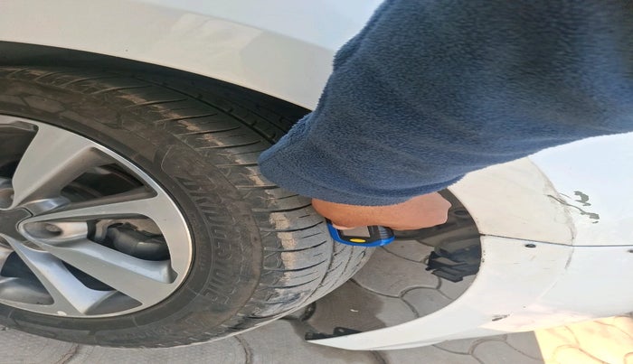 2014 Hyundai Elite i20 SPORTZ 1.4 (O) CRDI, Diesel, Manual, 72,601 km, tyre