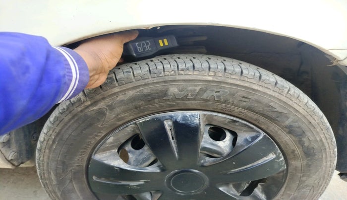 2014 Maruti Alto 800 LXI CNG, Petrol, Manual, 1,09,420 km, tyre