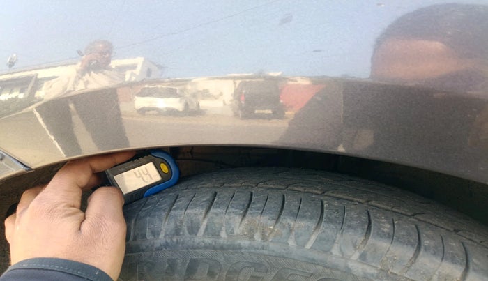 2017 Maruti Ertiga VDI SHVS, Diesel, Manual, 1,01,596 km, tyre