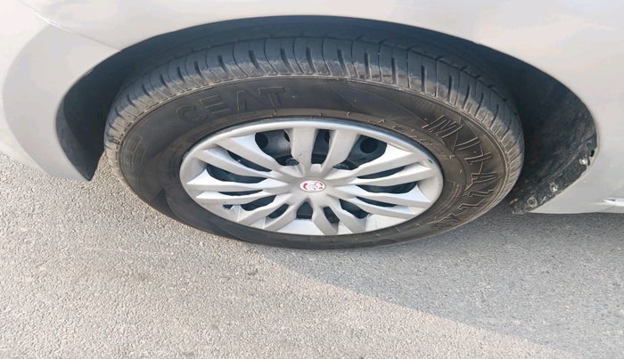 2015 Hyundai Elite i20 MAGNA 1.2, Petrol, Manual, 96,996 km, tyre