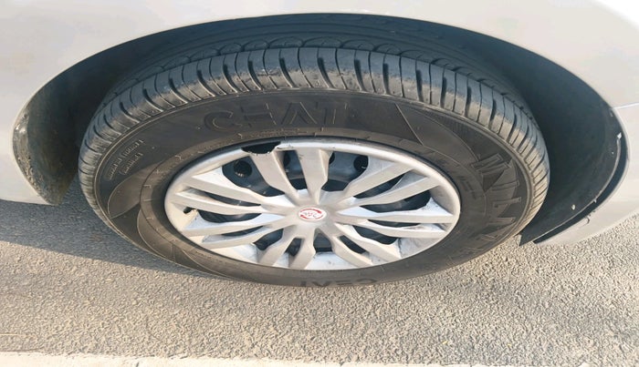 2015 Hyundai Elite i20 MAGNA 1.2, Petrol, Manual, 96,996 km, tyre