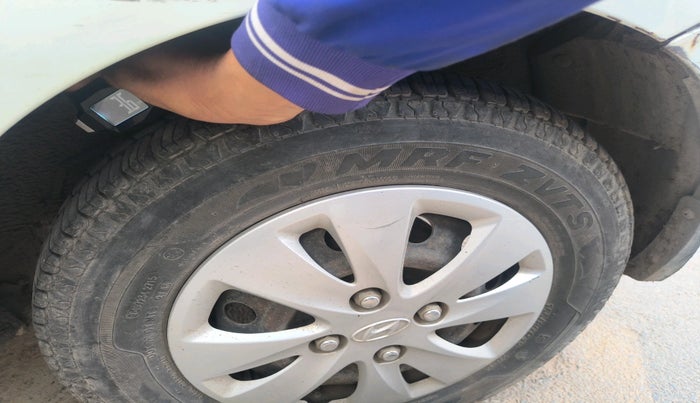 2011 Hyundai i10 SPORTZ 1.2, Petrol, Manual, 35,781 km, tyre