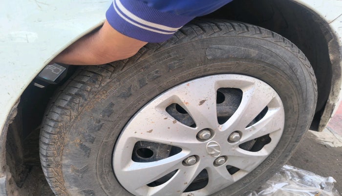 2011 Hyundai i10 SPORTZ 1.2, Petrol, Manual, 35,781 km, tyre