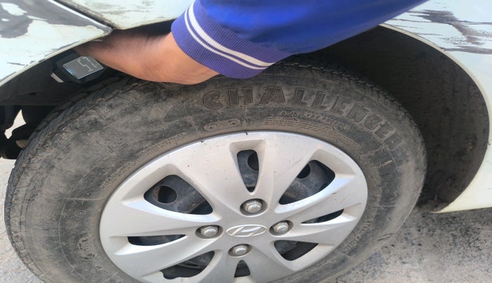 2011 Hyundai i10 SPORTZ 1.2, Petrol, Manual, 35,781 km, tyre