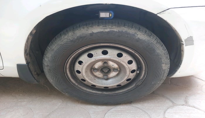 2012 Maruti Swift Dzire LXI, Petrol, Manual, 1,00,741 km, tyre