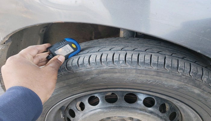 2018 Maruti Baleno DELTA PETROL 1.2, CNG, Manual, 1,00,347 km, tyre