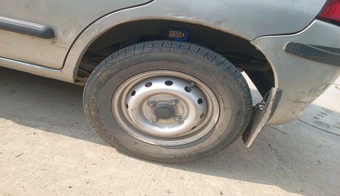 2012 Maruti Alto LX, Petrol, Manual, 78,640 km, tyre