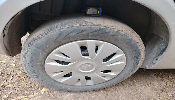 2012 Maruti Swift VDI, Diesel, Manual, 1,11,822 km, tyre