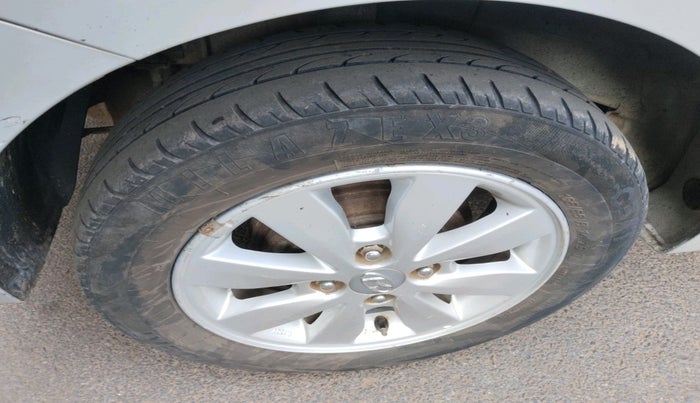 2014 Hyundai Xcent S (O) 1.2, Petrol, Manual, 81,531 km, tyre