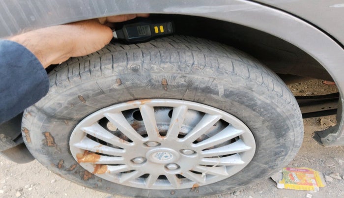 2016 Maruti Wagon R 1.0 LXI CNG, Petrol, Manual, 86,006 km, tyre