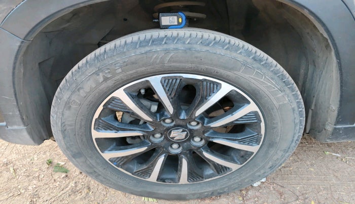 2022 Maruti Vitara Brezza ZXI PLUS AT SHVS, Petrol, Automatic, 42,322 km, tyre