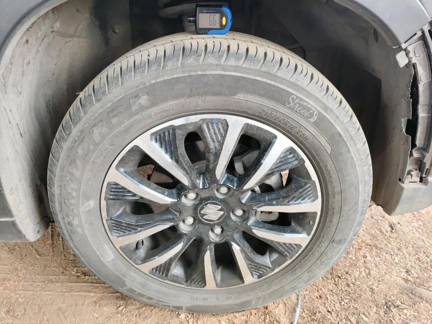 2022 Maruti Vitara Brezza ZXI PLUS AT SHVS, Petrol, Automatic, 42,322 km, tyre