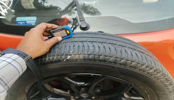 2016 Ford Ecosport TITANIUM 1.5L PETROL AT, CNG, Automatic, 91,436 km, tyre