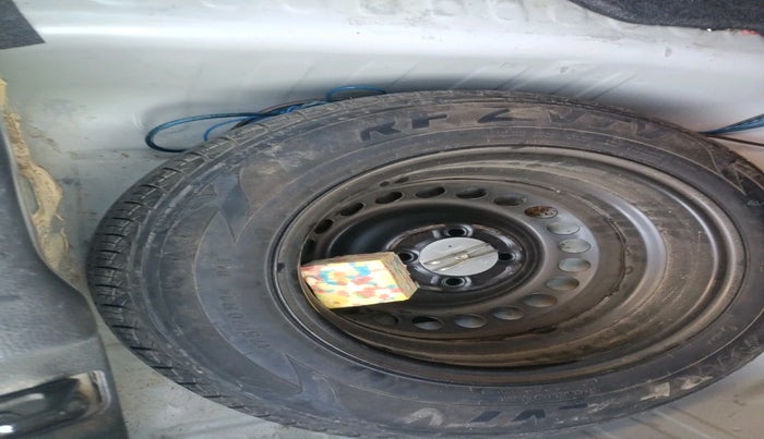 2022 Honda Amaze 1.2L I-VTEC VX, Petrol, Manual, 29,367 km, tyre