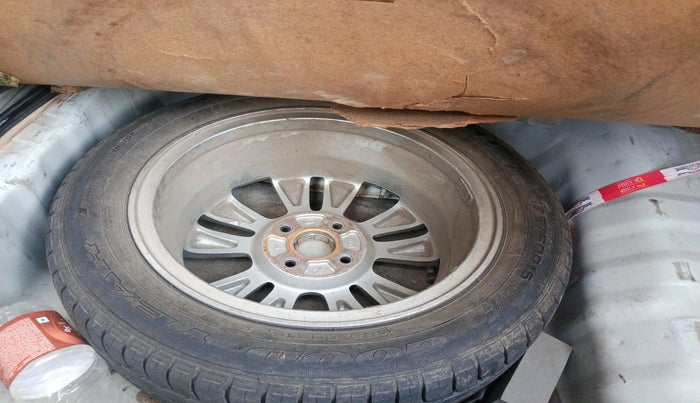 2012 Honda City 1.5L I-VTEC V MT, Petrol, Manual, 97,159 km, tyre