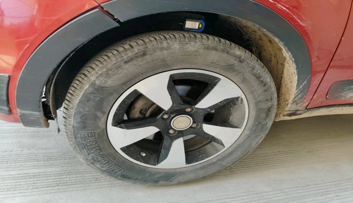 2017 Tata NEXON XZ PLUS DIESEL DUAL TONE, Diesel, Manual, 68,132 km, tyre