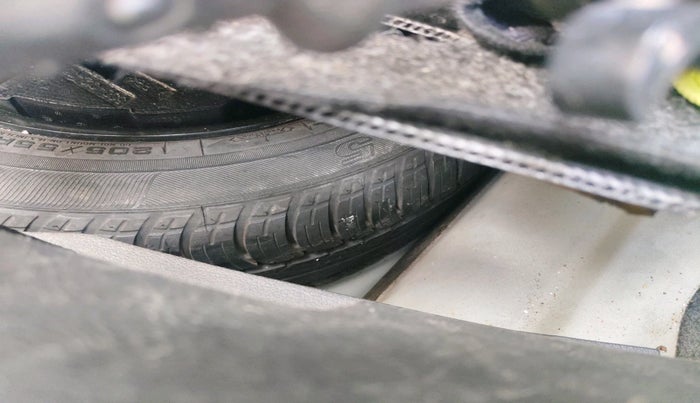 2013 Volkswagen Jetta HIGHLINE TDI AT, Diesel, Automatic, 97,784 km, tyre