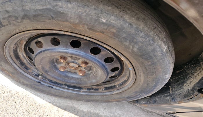 2016 Maruti Ciaz VDI+ SHVS, Diesel, Manual, 1,87,834 km, tyre