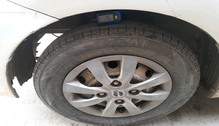 2013 Hyundai Eon D-LITE+, Petrol, Manual, 52,516 km, tyre