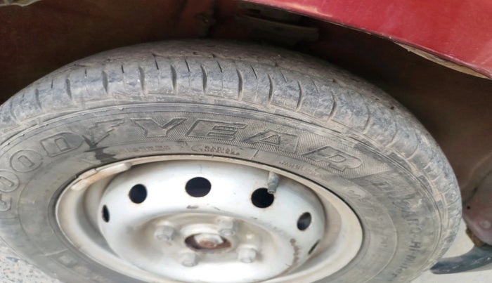 2011 Maruti Alto LXI, Petrol, Manual, 14,104 km, tyre