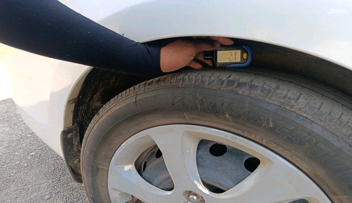 2013 Hyundai Verna FLUIDIC 1.6 VTVT EX, Petrol, Manual, 1,31,153 km, tyre