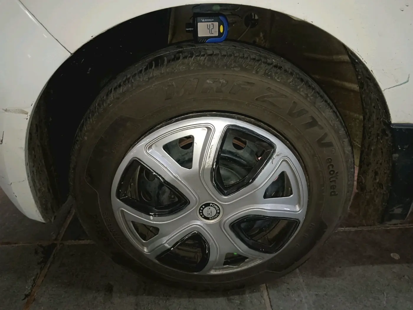 2021 Maruti New Wagon-R ZXI 1.2, Petrol, Manual, 99,825 km, tyre