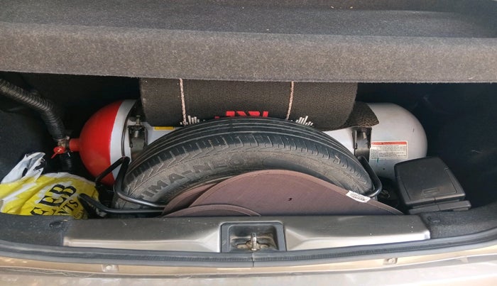 2021 Maruti New Wagon-R LXI CNG (O) 1.0, Petrol, Manual, 1,02,288 km, tyre