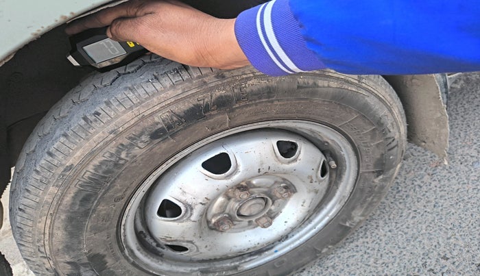 2020 Maruti Eeco 5 STR WITH A/C+HTR CNG, Petrol, Manual, 1,82,870 km, tyre