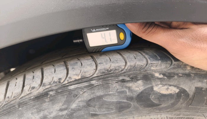 2019 Hyundai Creta E PLUS 1.4 DIESEL, Diesel, Manual, 94,388 km, tyre