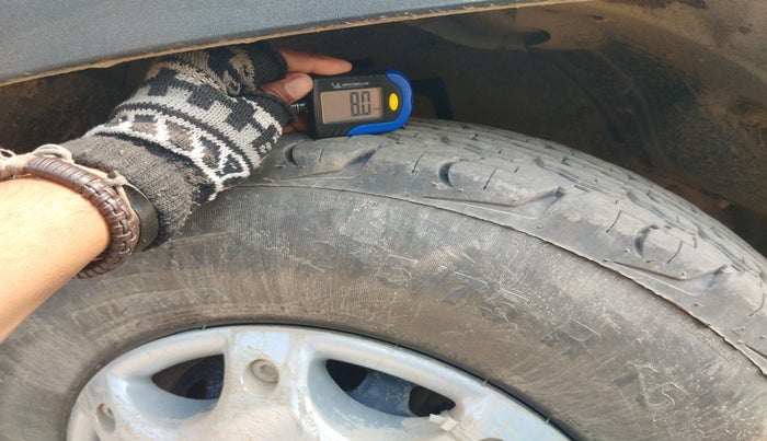 2023 Mahindra BOLERO NEO N 8, Diesel, Manual, 42,622 km, tyre