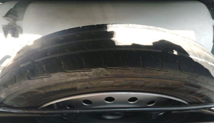 2021 Maruti New Wagon-R LXI CNG (O) 1.0, Petrol, Manual, 86,598 km, tyre