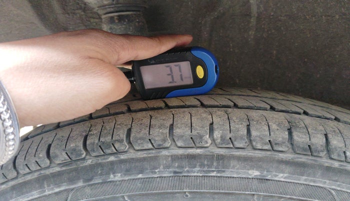 2021 Maruti New Wagon-R LXI CNG (O) 1.0, Petrol, Manual, 86,598 km, tyre