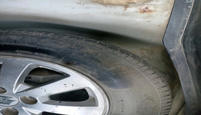 2013 Maruti Swift VXI, Petrol, Manual, 43,161 km, tyre