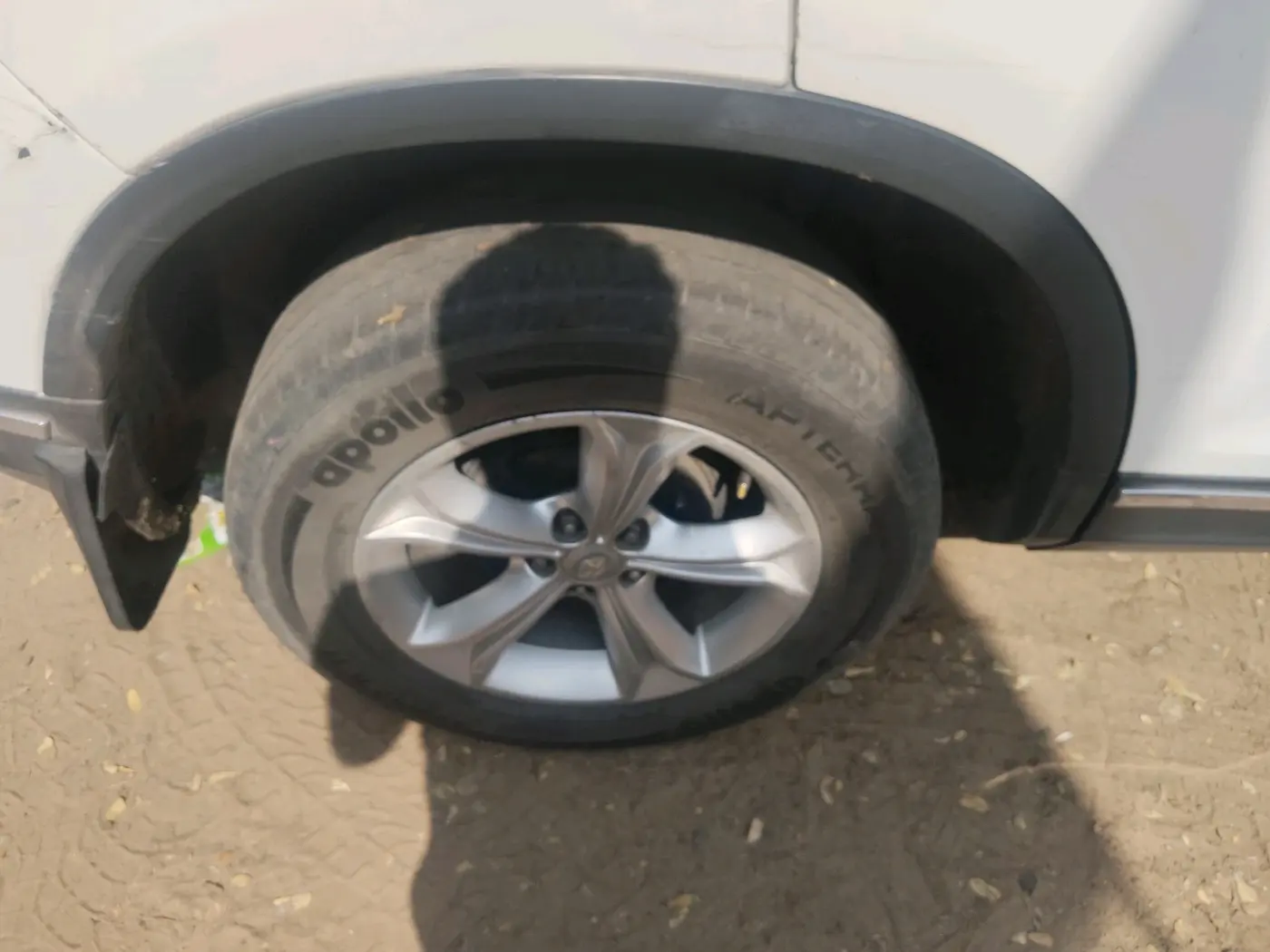 2019 Tata Harrier XZ 2.0L, Diesel, Manual, 1,25,000 km, tyre