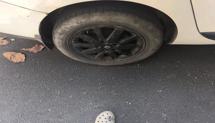 2012 Renault Fluence 1.5 E2, Diesel, Manual, 1,95,911 km, tyre