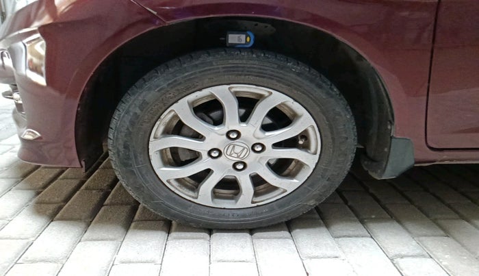 2014 Honda Amaze 1.2L I-VTEC VX, Petrol, Manual, 70,431 km, tyre