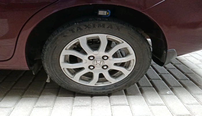 2014 Honda Amaze 1.2L I-VTEC VX, Petrol, Manual, 70,431 km, tyre