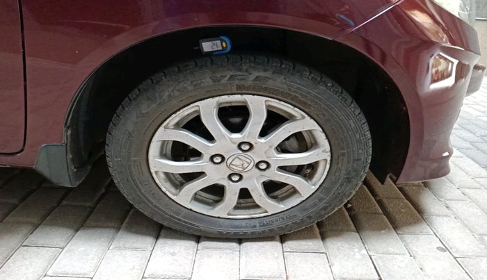 2014 Honda Amaze 1.2L I-VTEC VX, Petrol, Manual, 70,431 km, tyre