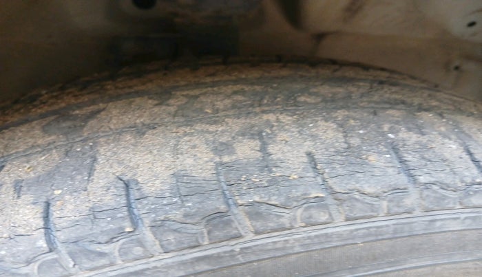 2017 Maruti Celerio VXI, Petrol, Manual, 39,179 km, tyre