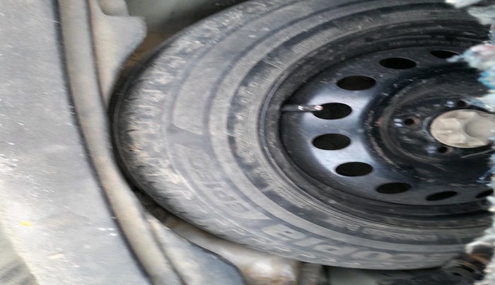 2020 Toyota YARIS J MT, Petrol, Manual, 52,539 km, tyre