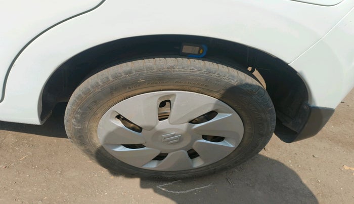 2015 Maruti Celerio ZXI AMT, Petrol, Automatic, 1,08,181 km, tyre