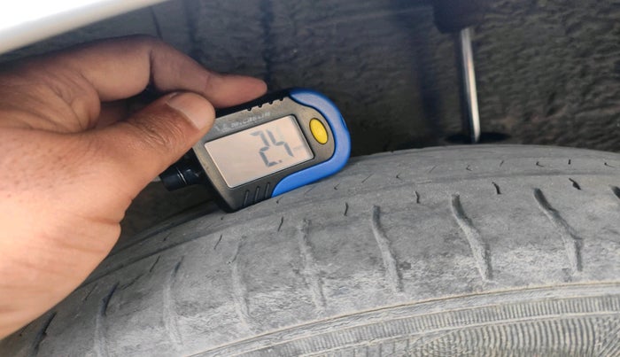 2015 Chevrolet Beat LS DIESEL, Diesel, Manual, 1,14,889 km, tyre