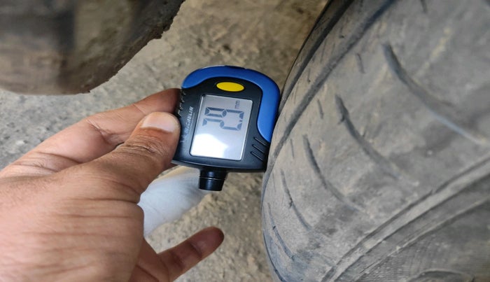 2015 Chevrolet Beat LS DIESEL, Diesel, Manual, 1,14,889 km, tyre