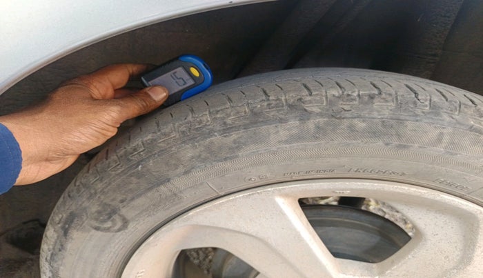 2016 Honda City 1.5L I-VTEC VX CVT, Petrol, Automatic, 1,24,047 km, tyre